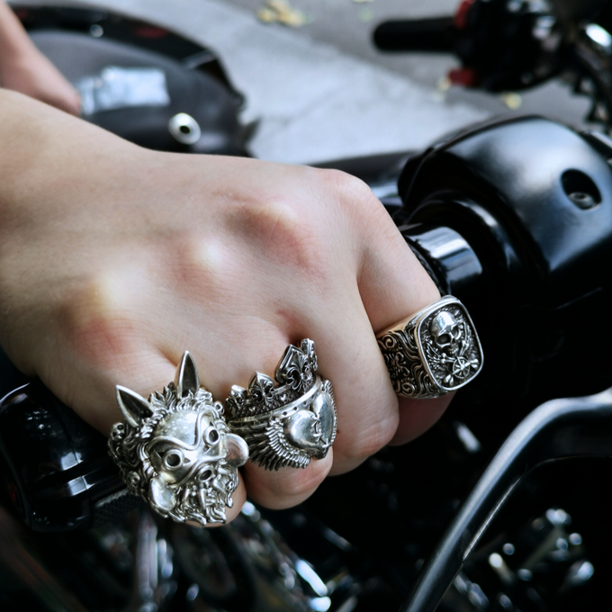 silver skull rings
