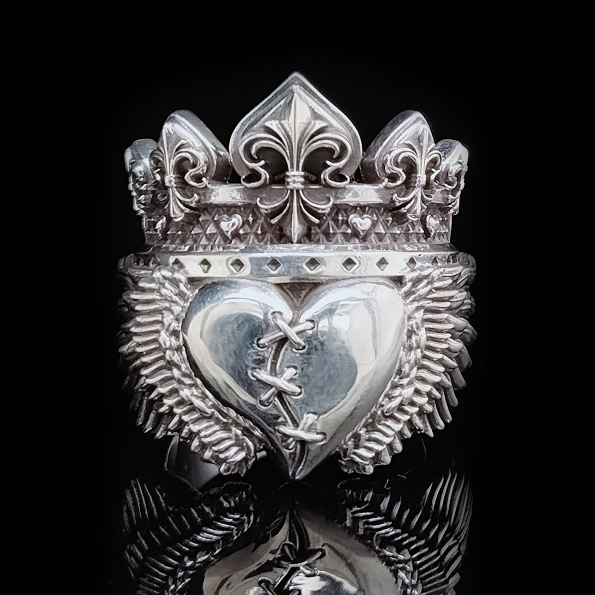 King of Hearts Pendant in Sterling Silver