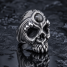 Skull Black Star Sapphire
