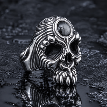 Skull Black Star Sapphire