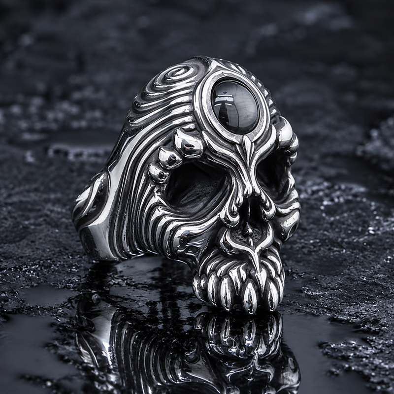 Skull Black Star Sapphire