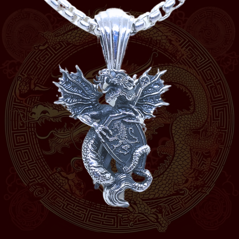 月の龍